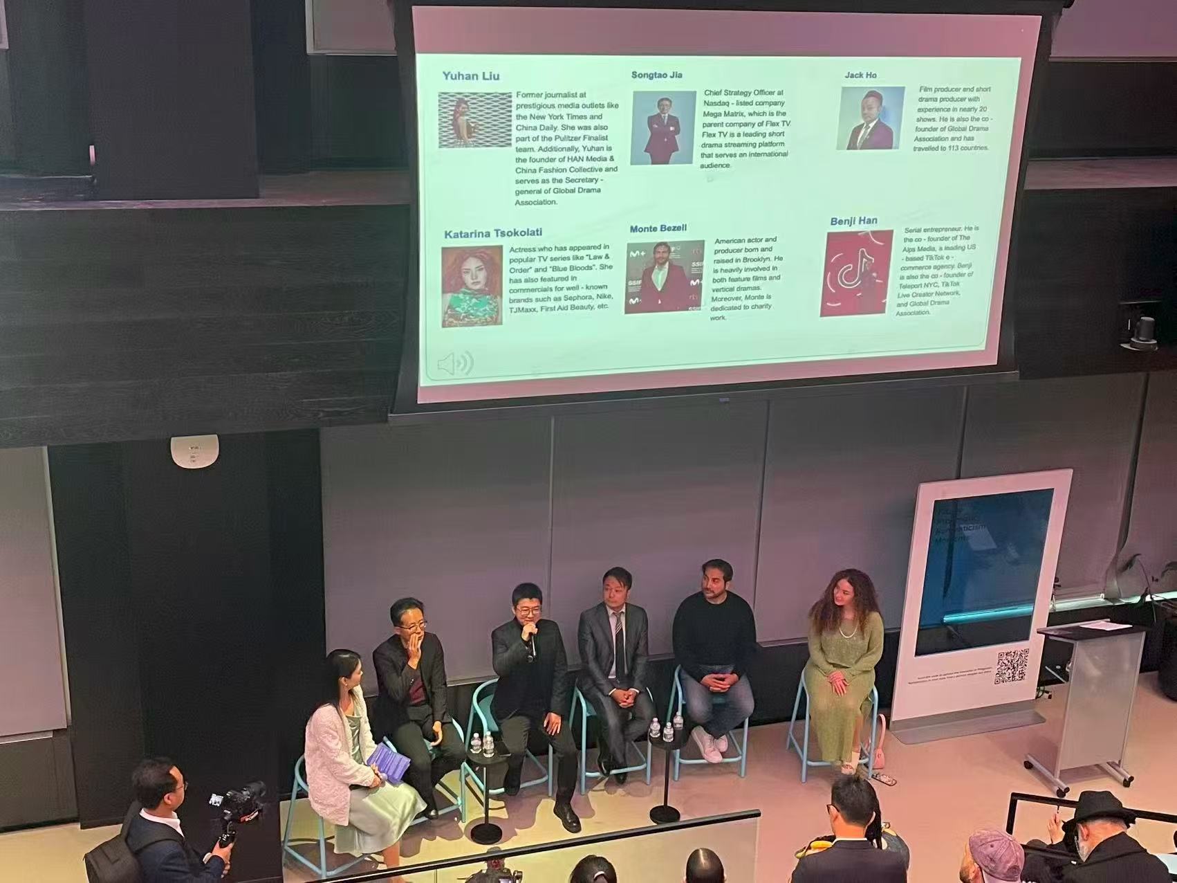 Free HTML5 Bootstrap Template by FreeHTML5.co